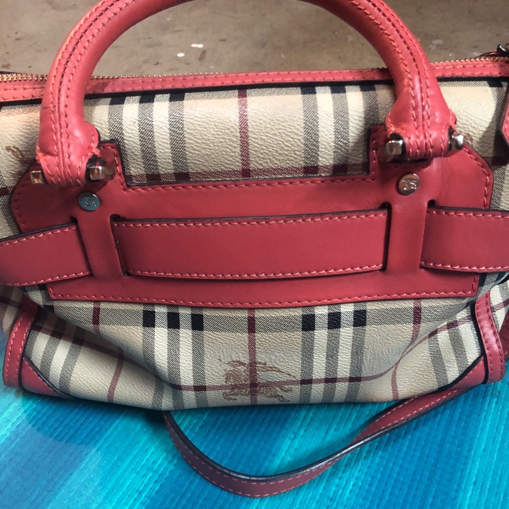 Burberry Boston handbag✨ - Picture 2 of 8